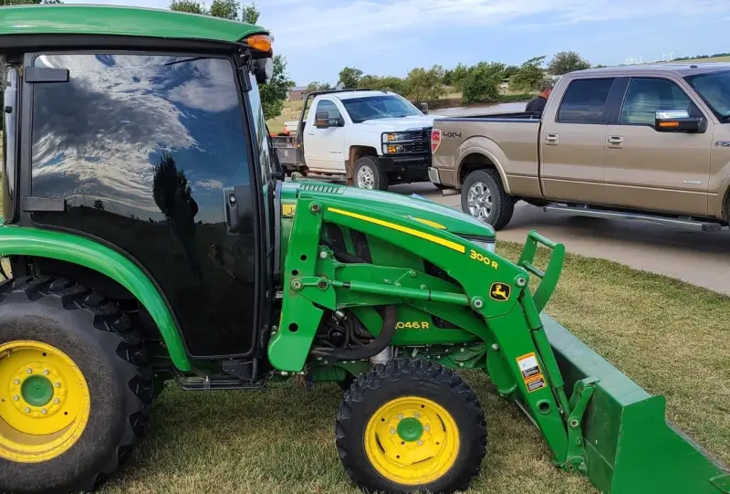 2016 JOHN DEERE 3046R