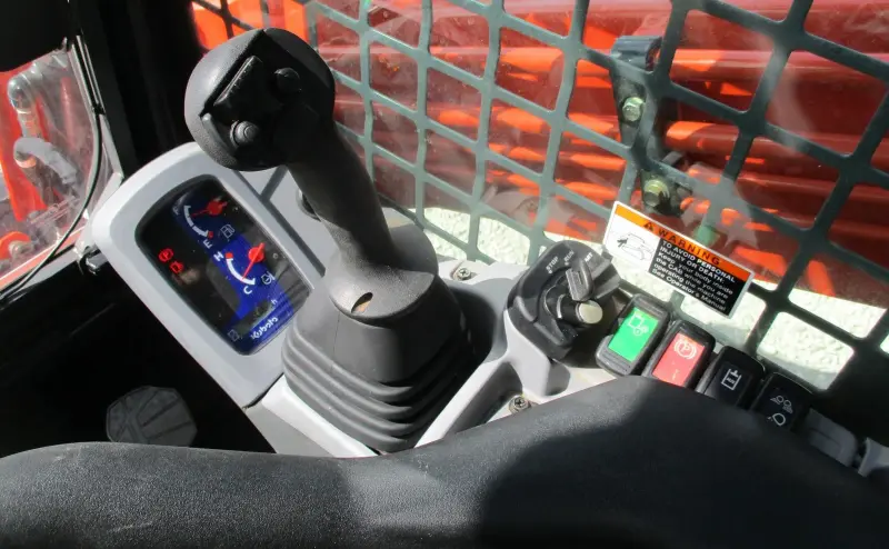 2020 KUBOTA SVL75-2