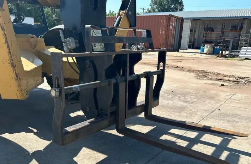 2013 Caterpillar TL1055C