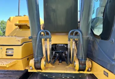 2014 John Deere 250G LC