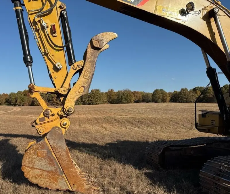2017 Caterpillar 323F L